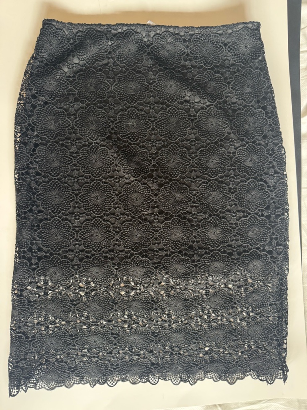 Kensie Black Floral Lace Pencil Skirt